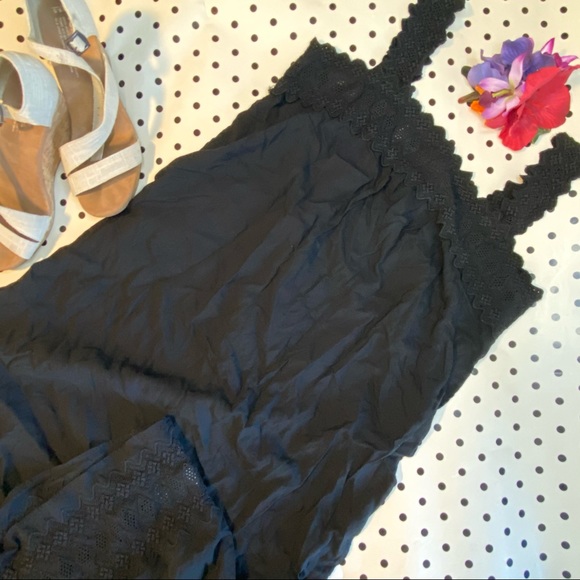 Old Navy Dresses & Skirts - Black Old Navy Mexican style Summer dress